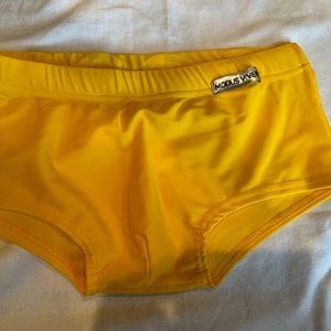 Modus Vivendi Classic Brazil Cut